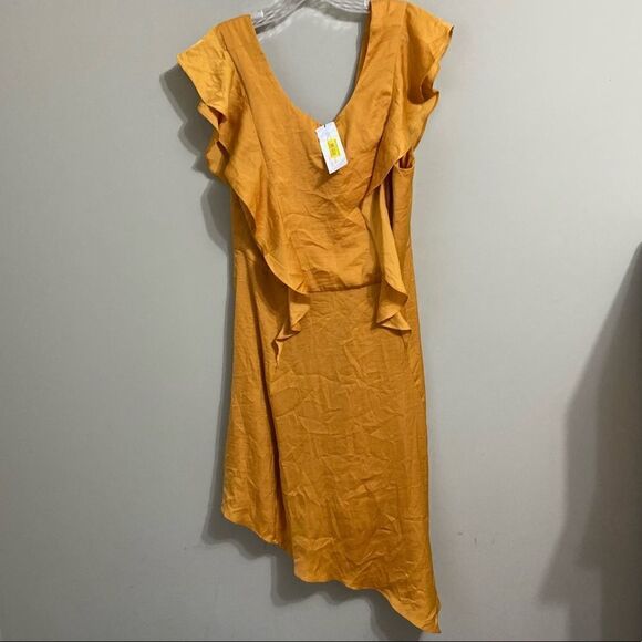 𝅺bcbgeneration SZ 12 Yellow Asymmetrical Hem Short Casual Dress - Picture 3 of 6